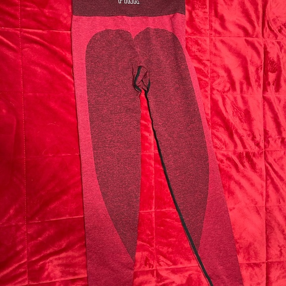 PINK workout set - Picture 7 of 7